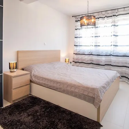 Luxury Spa Apartment Luna Njivice Room photo